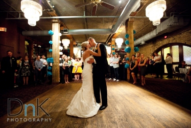beautiful 5d MarkII Wedding Dance Picture