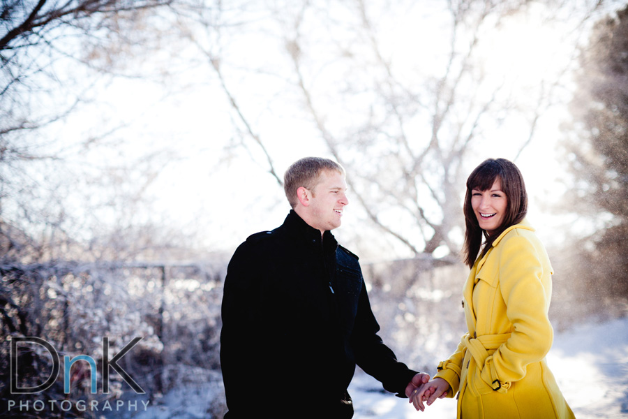 Outdoor-Winter-Engagement-Session-Engagement-Session-with-Dog002