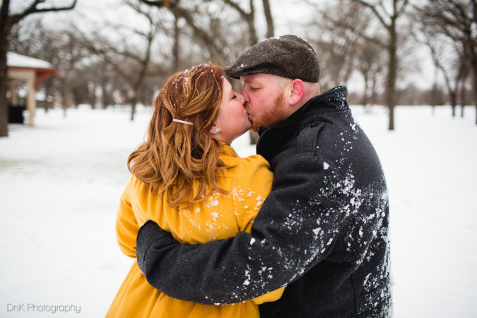winter-engagement-session-Minnesota-58