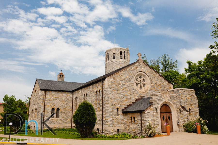 Jake and Ali’s Fort Snelling Wedding!