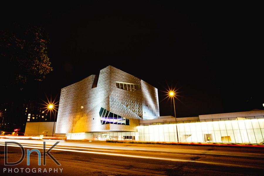 night shot of the Walker Art Center in Minneapolis, Mn