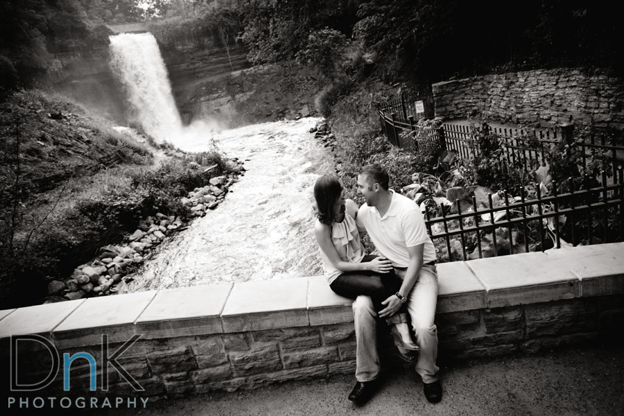 Minnehaha Falls Engagement Pictures 