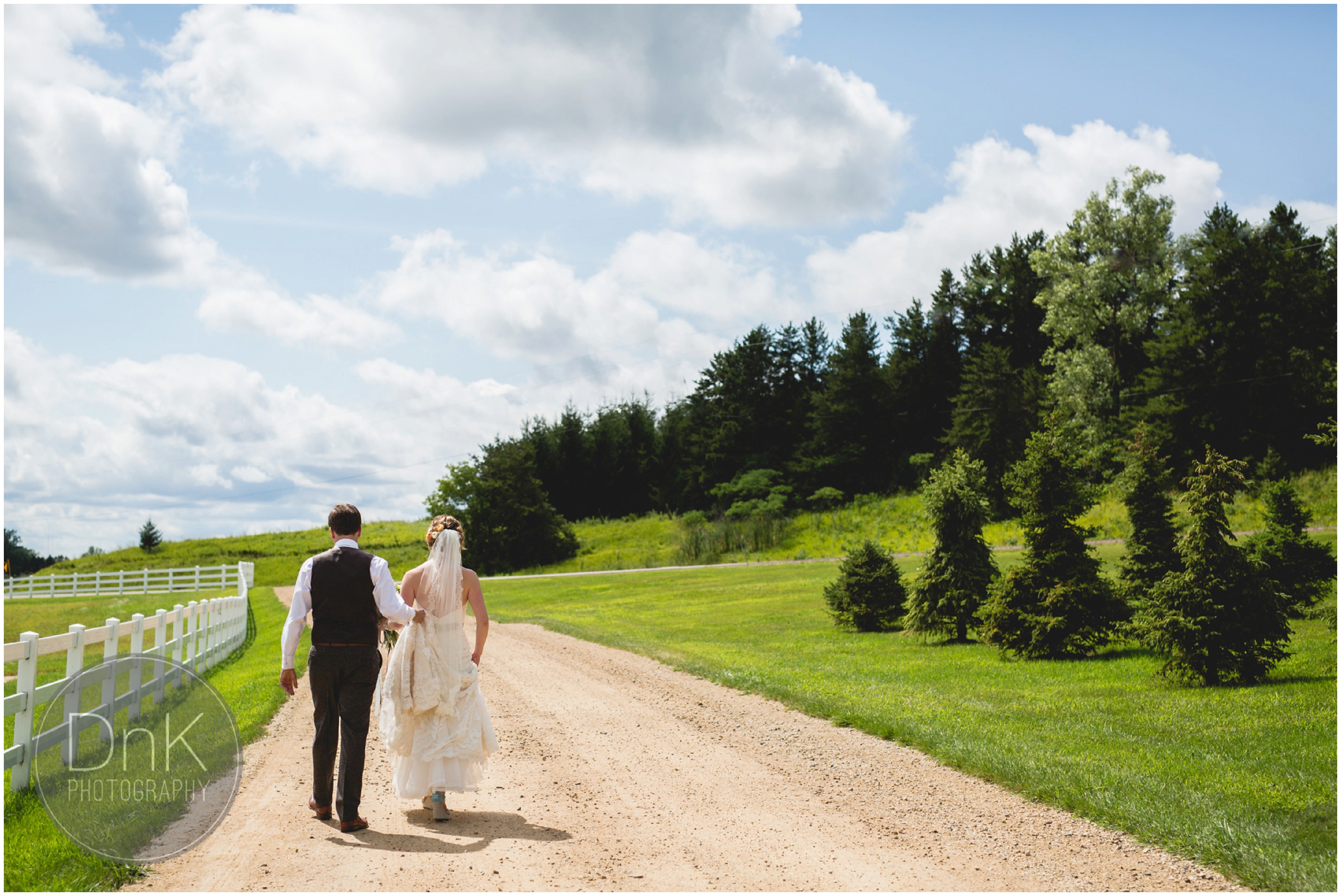 18 - Farm Wedding Pictures